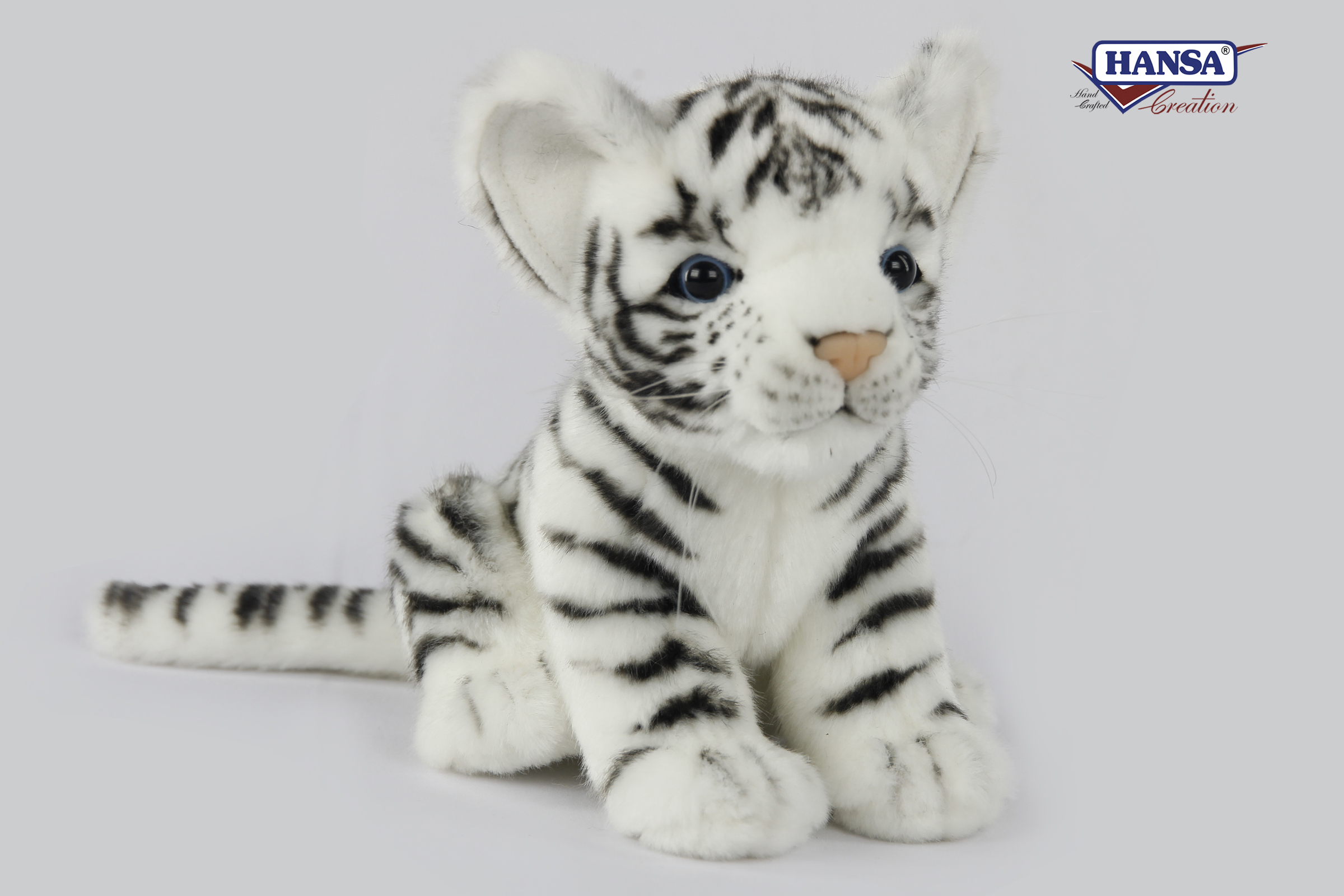 7287-Tiger Cub White 17cm.L – Hansa Creation Inc.